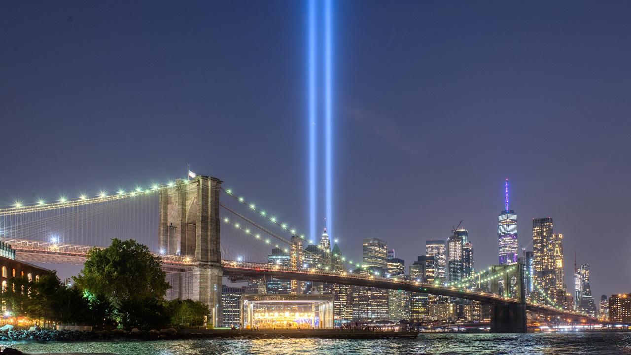 Image of tribute in light